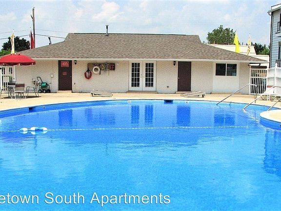 3rd image of 1869 Shoshone Dr APT 33
