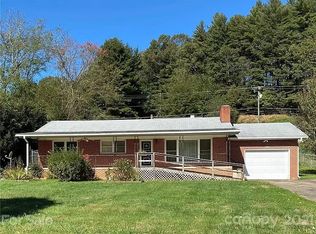 1763 Asheville Rd, Waynesville, NC 28786