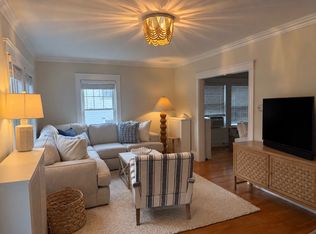 17 Laurel Rd #1, Milton, MA 02186