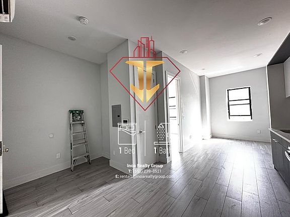 4th image of 1019 W Side Ave #2R