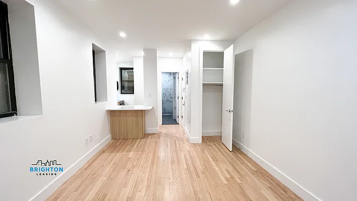 Rented by Brighton Management | media 4