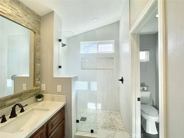 6345 Amherst Ct — Photo 19