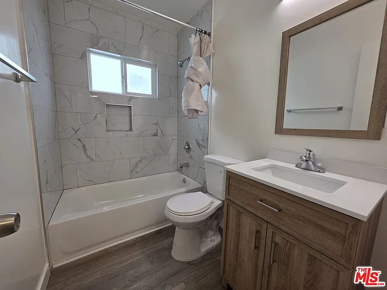1433 Brockton Ave #4 — Photo 18