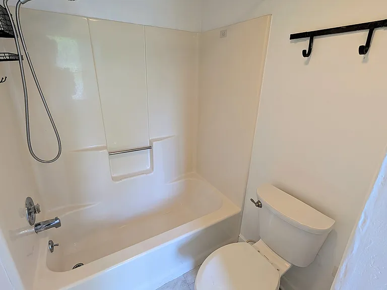 Bedroom 2 bathroom angle 2