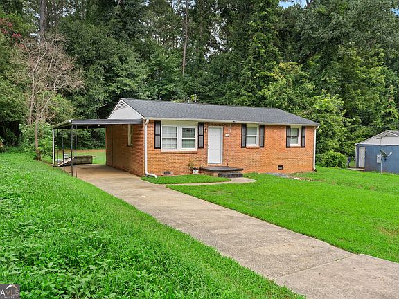 4th image of 376 Cologne Dr SE