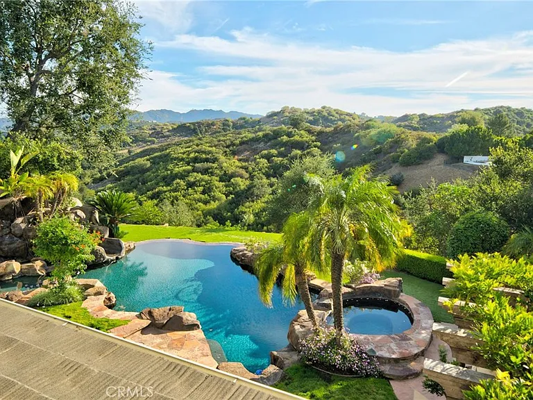 21004 Mendenhall Ct — Photo 40