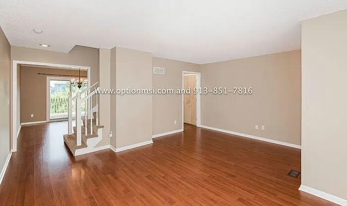 916 NW 62nd Ter — Photo 5