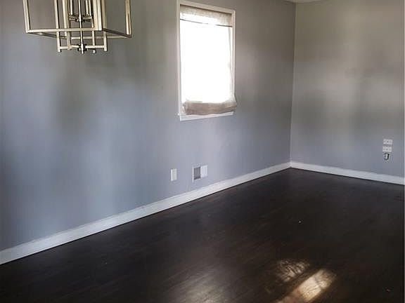 4th image of 5837 Frament Ave