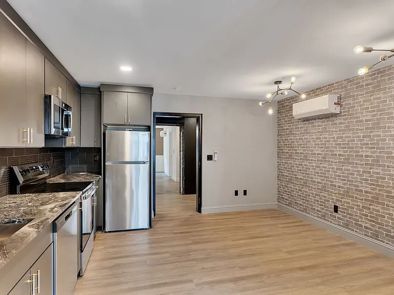 36 Pawling Ave #203 — Photo 7