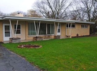 10220 W Saint Martins Rd, Franklin, WI 53132