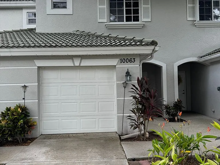 10063 Pacific Pines Ave — Photo 15