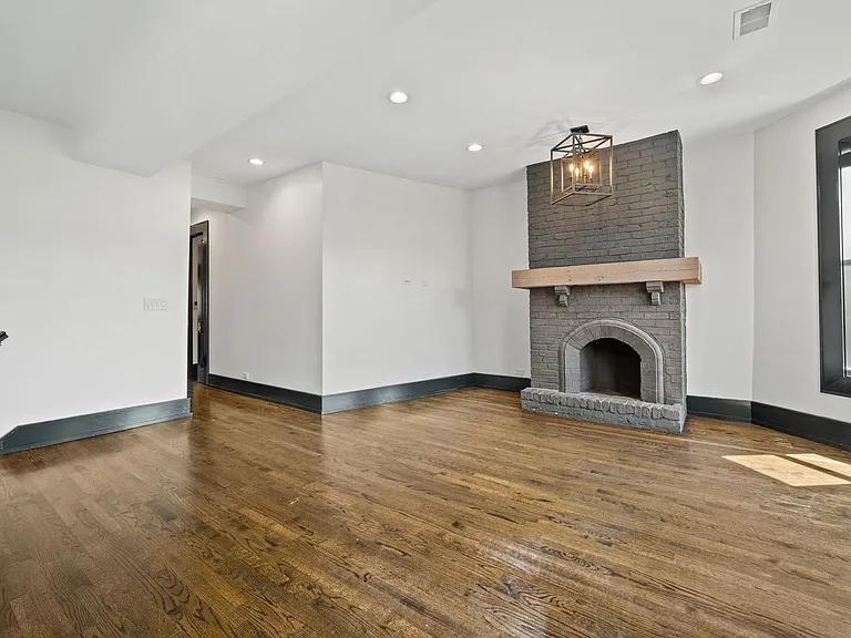 3513 N Sheffield Ave #3 — Photo 5