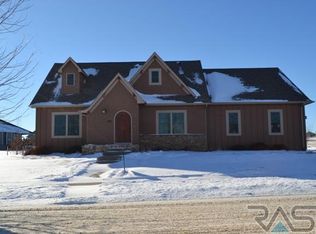 601 S Scarlet Oak Trl, Sioux Falls, SD 57110
