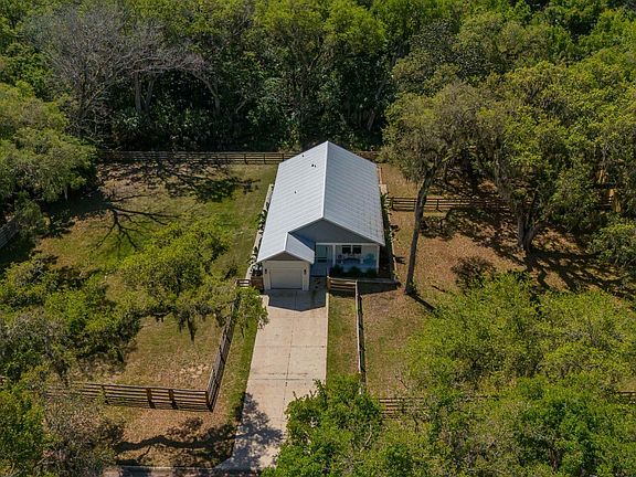 3rd image of 10 Meridian Home Ln