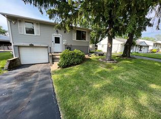 503 E Birch Dr, Glenwood, IL