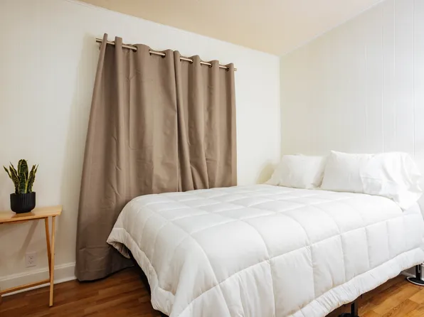 5816 Woodland Ave, Kansas City, MO 64110