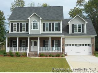 135 Rock Tree Ct, Raeford, NC 28376