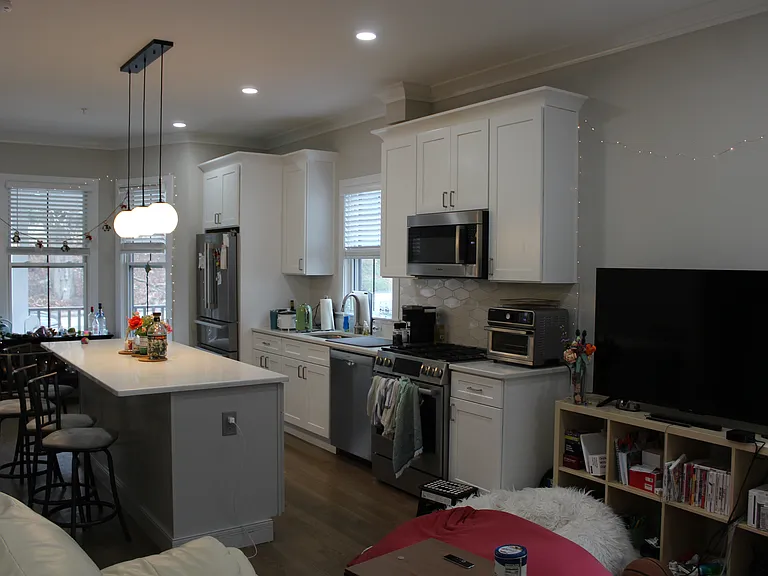 153 Foster St #1 — Photo 5