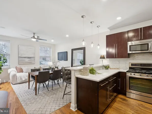 923 S 3rd St, Philadelphia, PA 19147