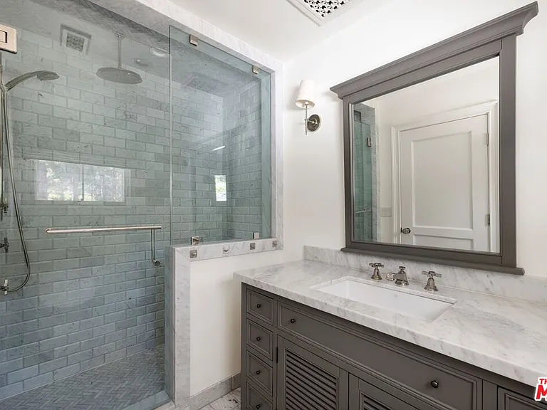 1214 Coldwater Canyon Dr — Photo 24