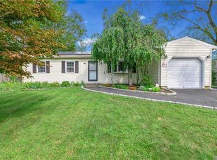 27 Drake Ave, Bellport, NY