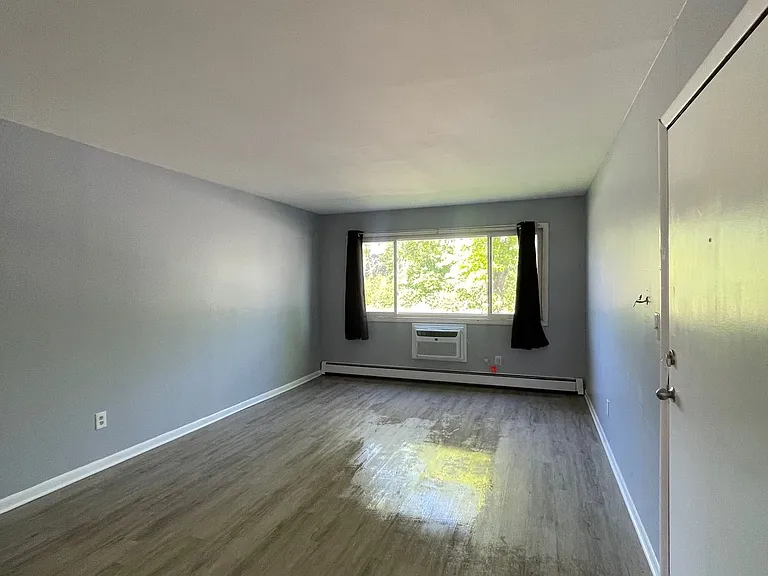 2355 Lewis Ave #10-8 — Photo 3