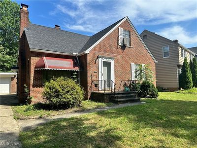 991 Pennfield Rd, Cleveland Heights, OH, 44121