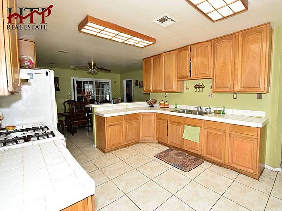 4th image of 687 W 21st St