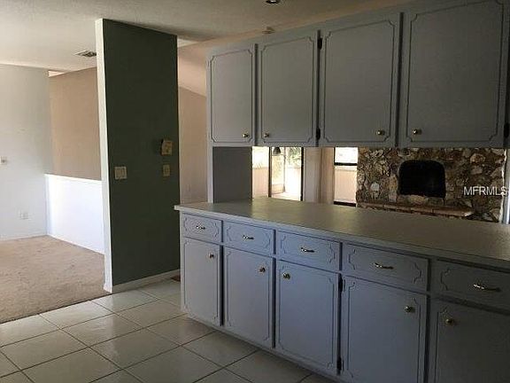 5th image of 1067 Club House Blvd