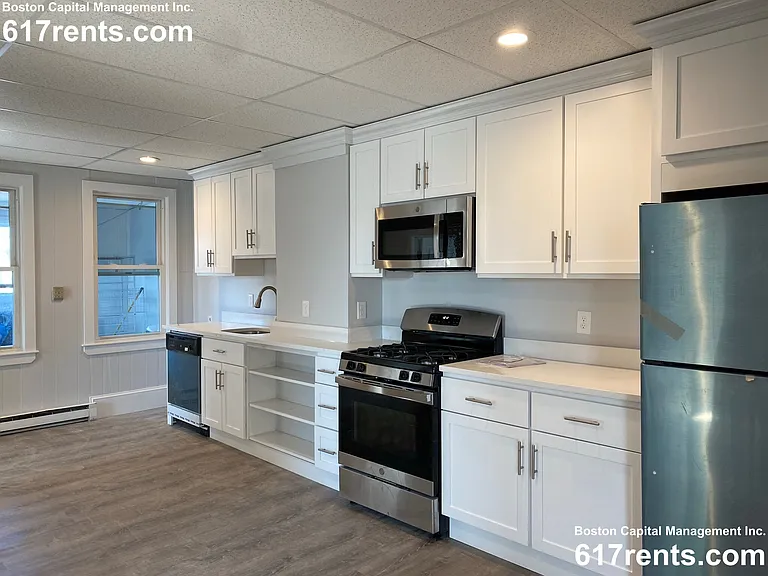 94 Irving St #3 — Photo 3