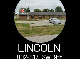 806 SW 9th St, Aledo, IL 61231