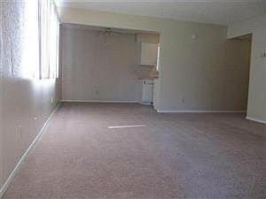 2nd image of 6218 N Meridian Ave APT 202