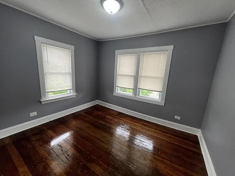 7444 S East End Ave #3 — Photo 6