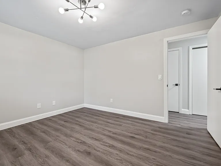 193 High St #B2 — Photo 4