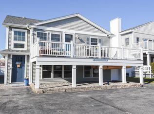 358 Woodstock St, Seabrook, NH 03874