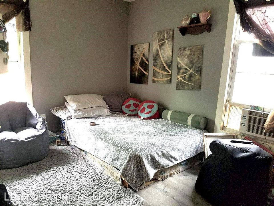 2nd image of 1504 28th St #8662983