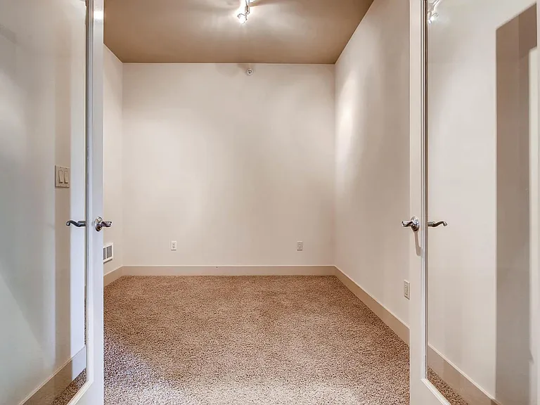 7800 SE 27th St #305 — Photo 15