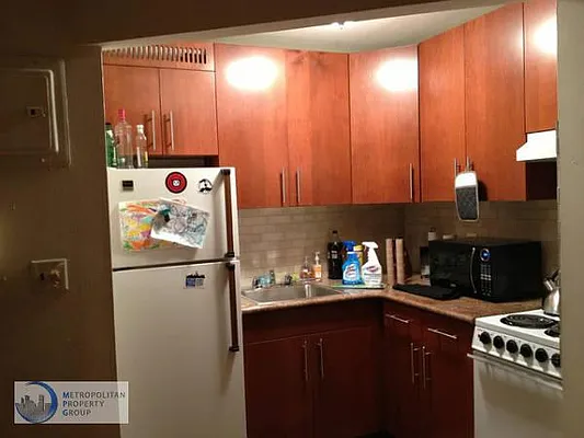 Rented by Metropolitan Property Group | media 10