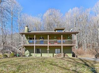 369 Fern Trl, Waynesville, NC 28786