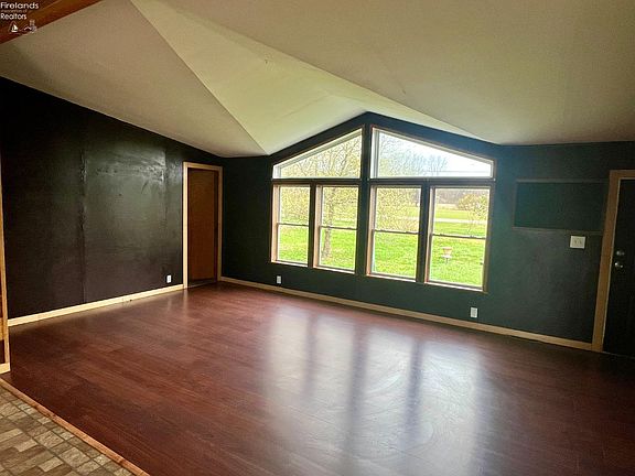 3rd image of 1493 Butler Rd