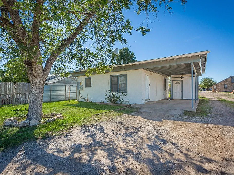 1009 1/2 S Lea Ave