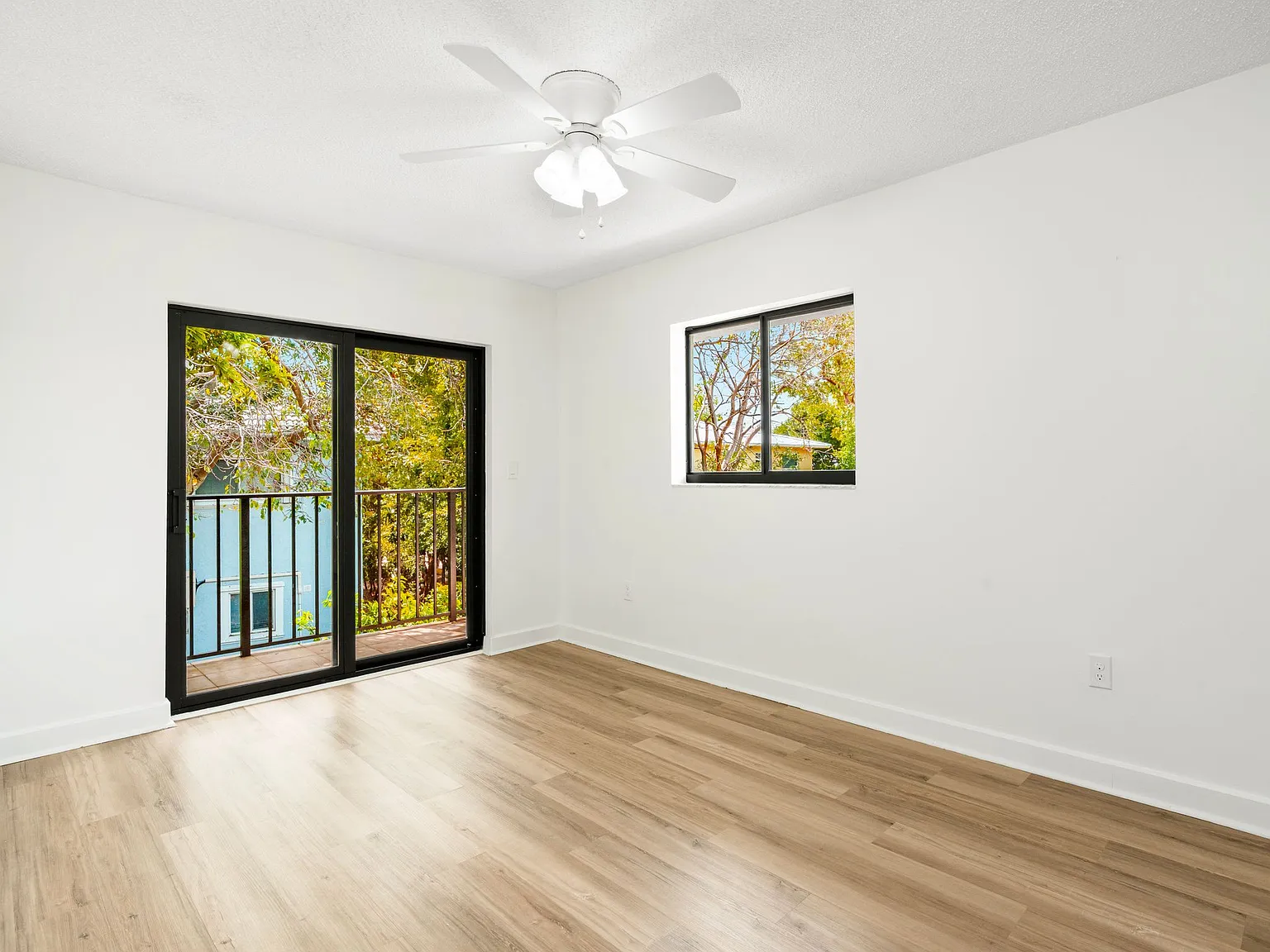 3 bed, 1344 sqft, $3,750 — Photo 4
