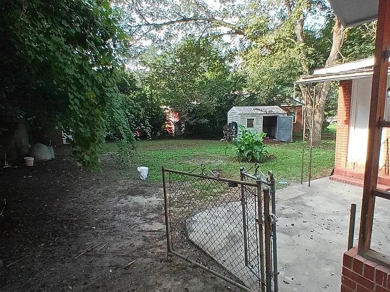 1380 Sylvian Dr — Photo 8