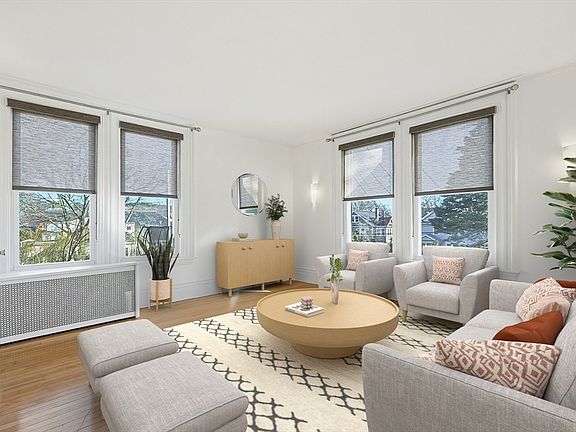 2nd image of 121 White St #121