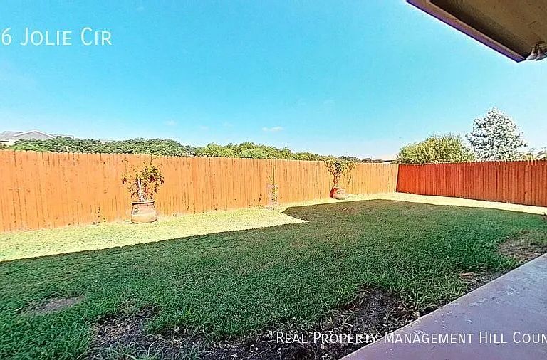 136 Jolie Cir — Photo 15