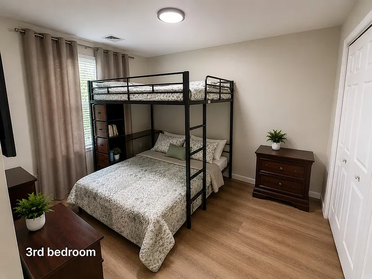 8056 Red Squirrel Dr — Photo 16