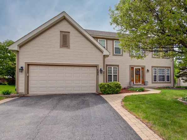 121 Brookhaven Ct, Sugar Grove, IL 60554