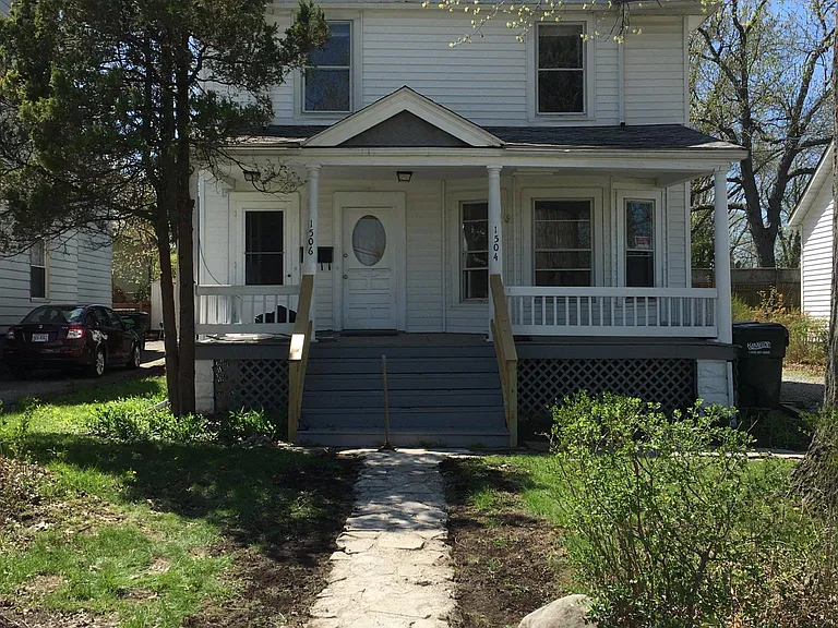 1504 Garden Dr #2 — Photo 1