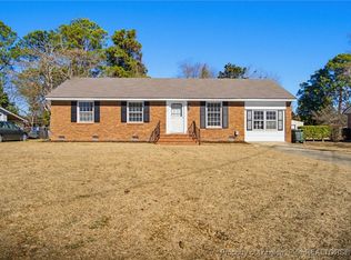 5156 Hewitt Dr, Fayetteville, NC 28311