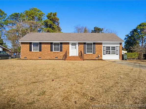 5156 Hewitt Dr, Fayetteville, NC 28311